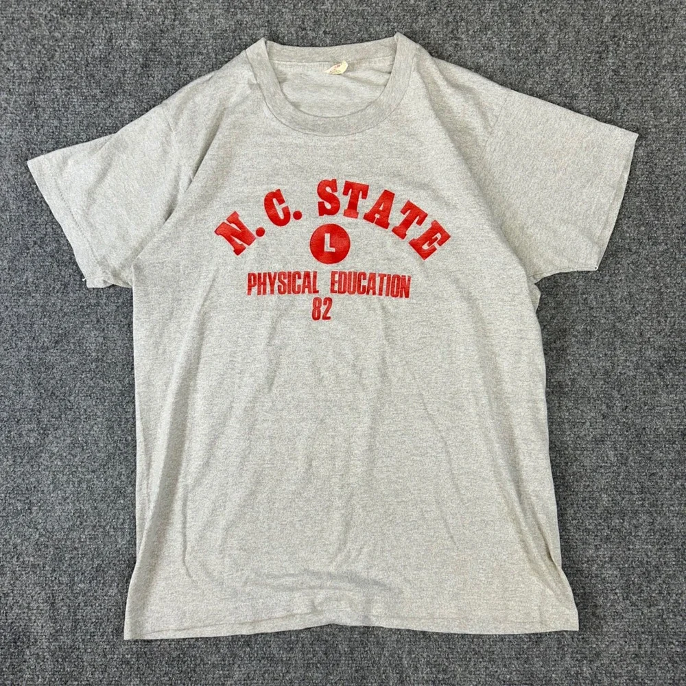 Vintage 80s NC State Physical Education 82 T-Shirt Gray Screen Stars USA Large